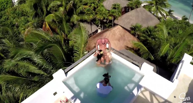 Behind the scenes in Mexico